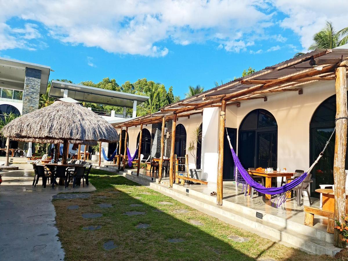 Show Pony Beach Resort And Suites Las Lajas  Bagian luar foto