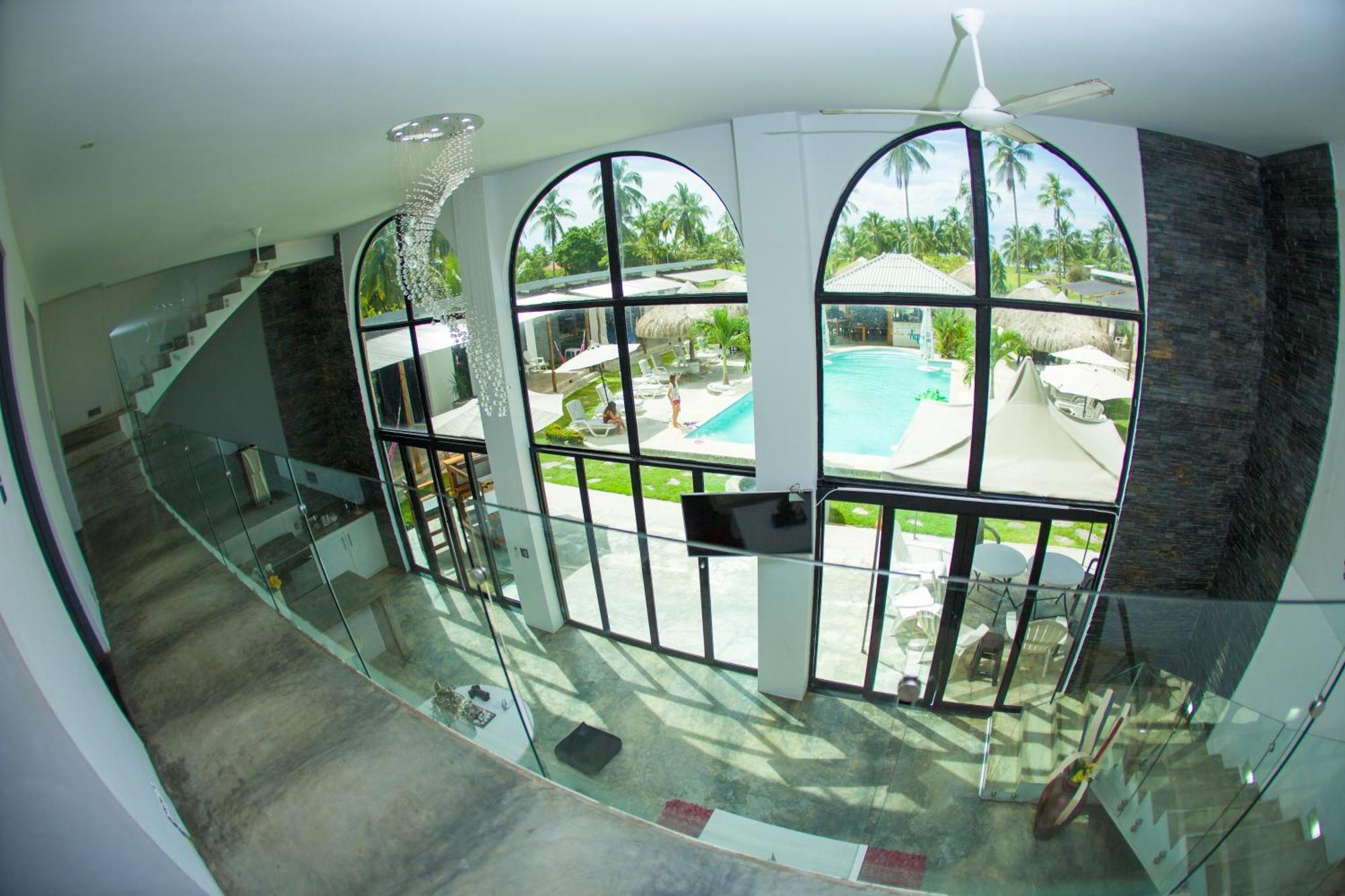 Show Pony Beach Resort And Suites Las Lajas  Bagian luar foto