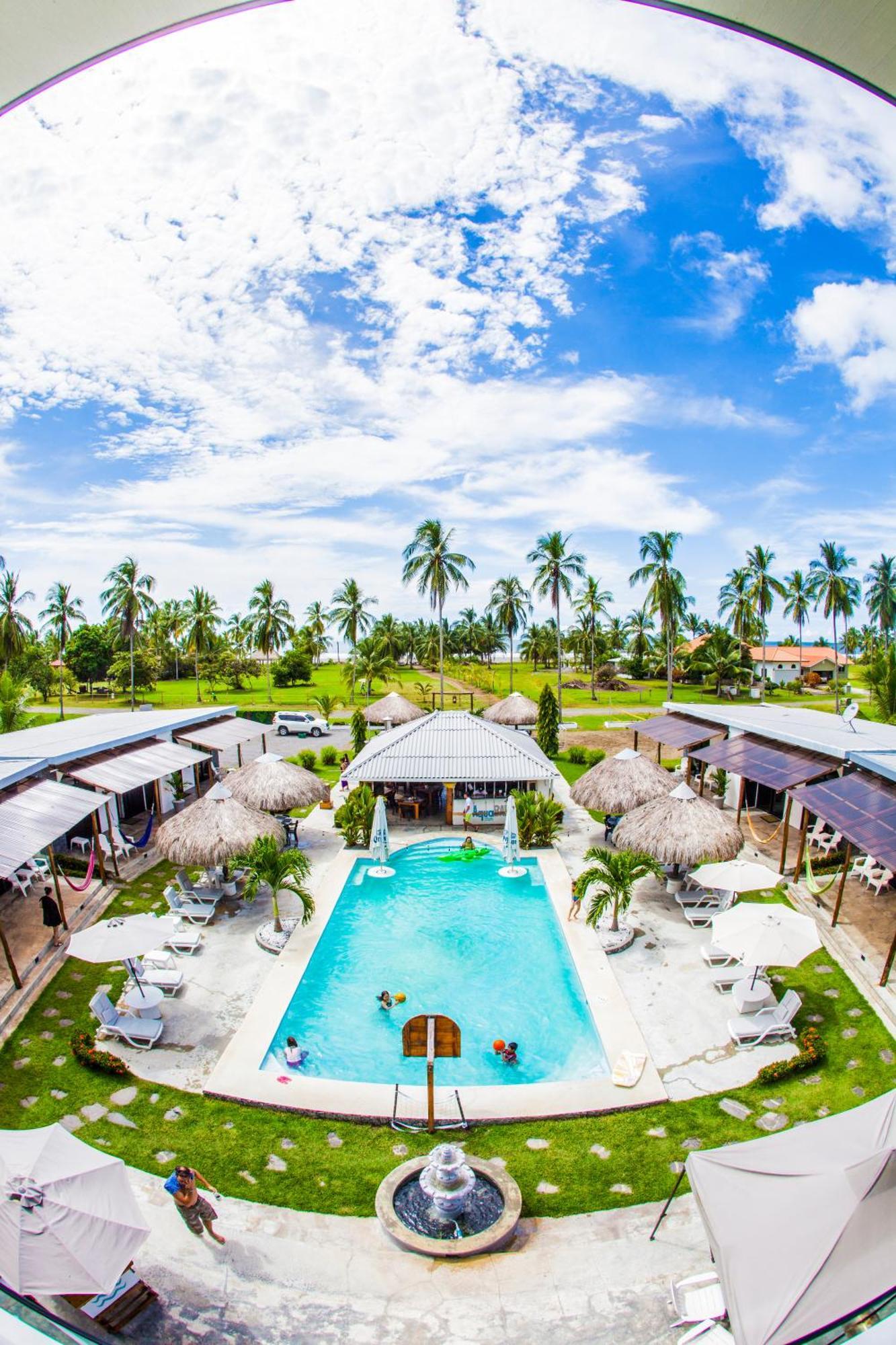Show Pony Beach Resort And Suites Las Lajas  Bagian luar foto