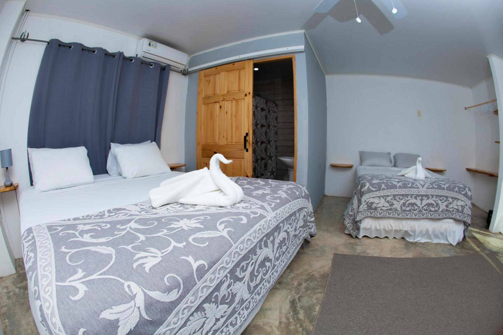 Show Pony Beach Resort And Suites Las Lajas  Bagian luar foto